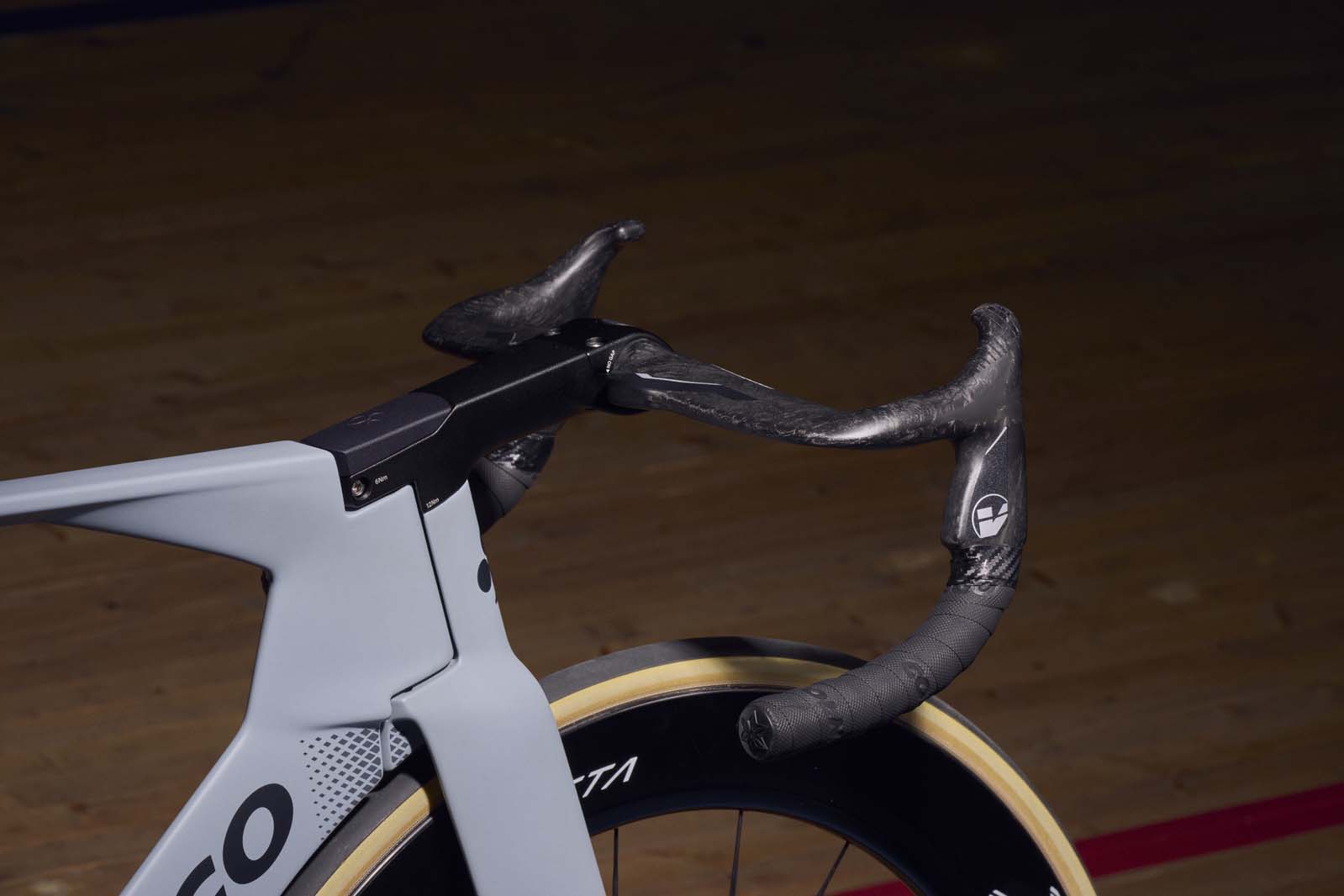 Colnago T1Rs cockpit.