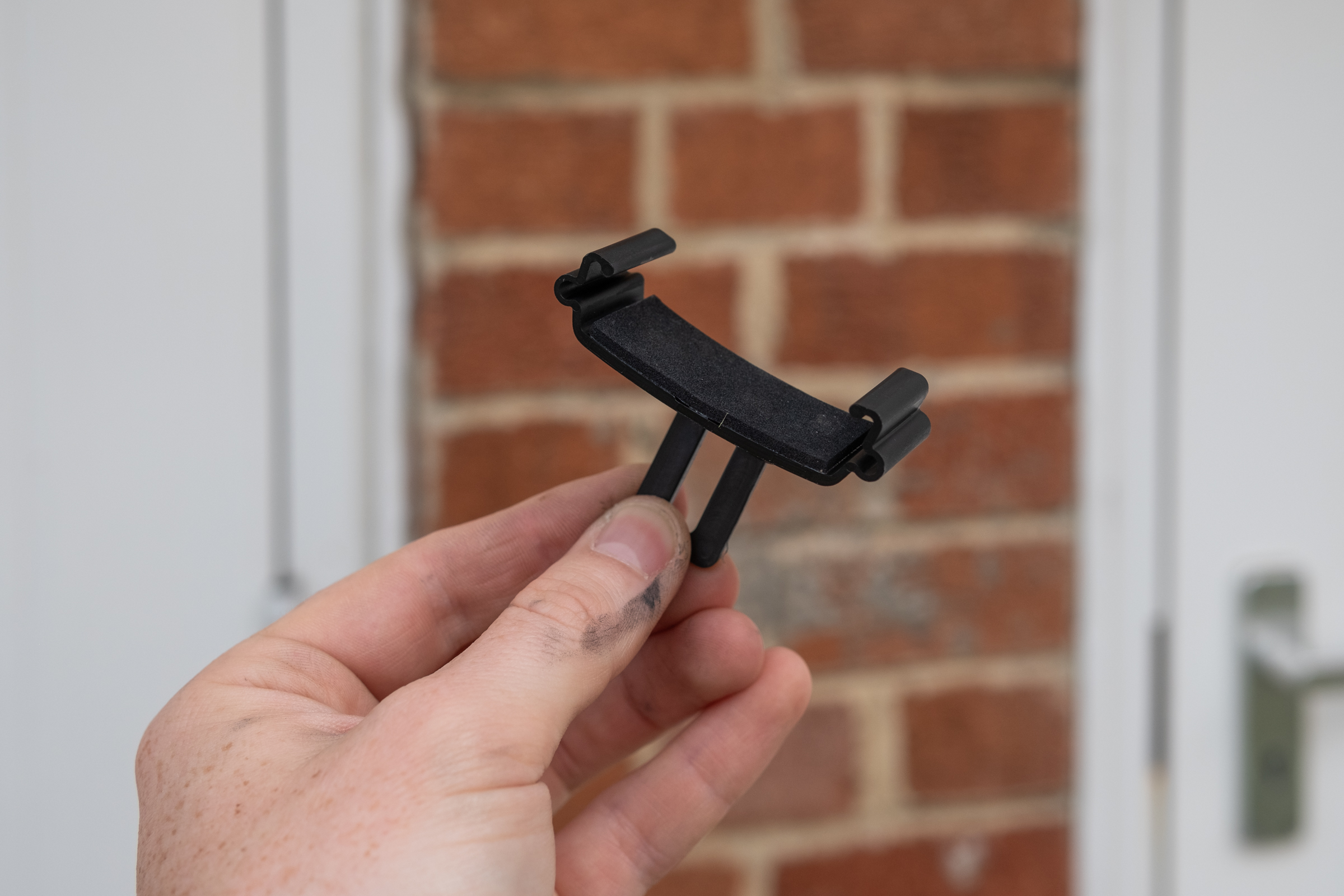 How to fit mudguards to a bike – tips and tricks – foam on bridge
