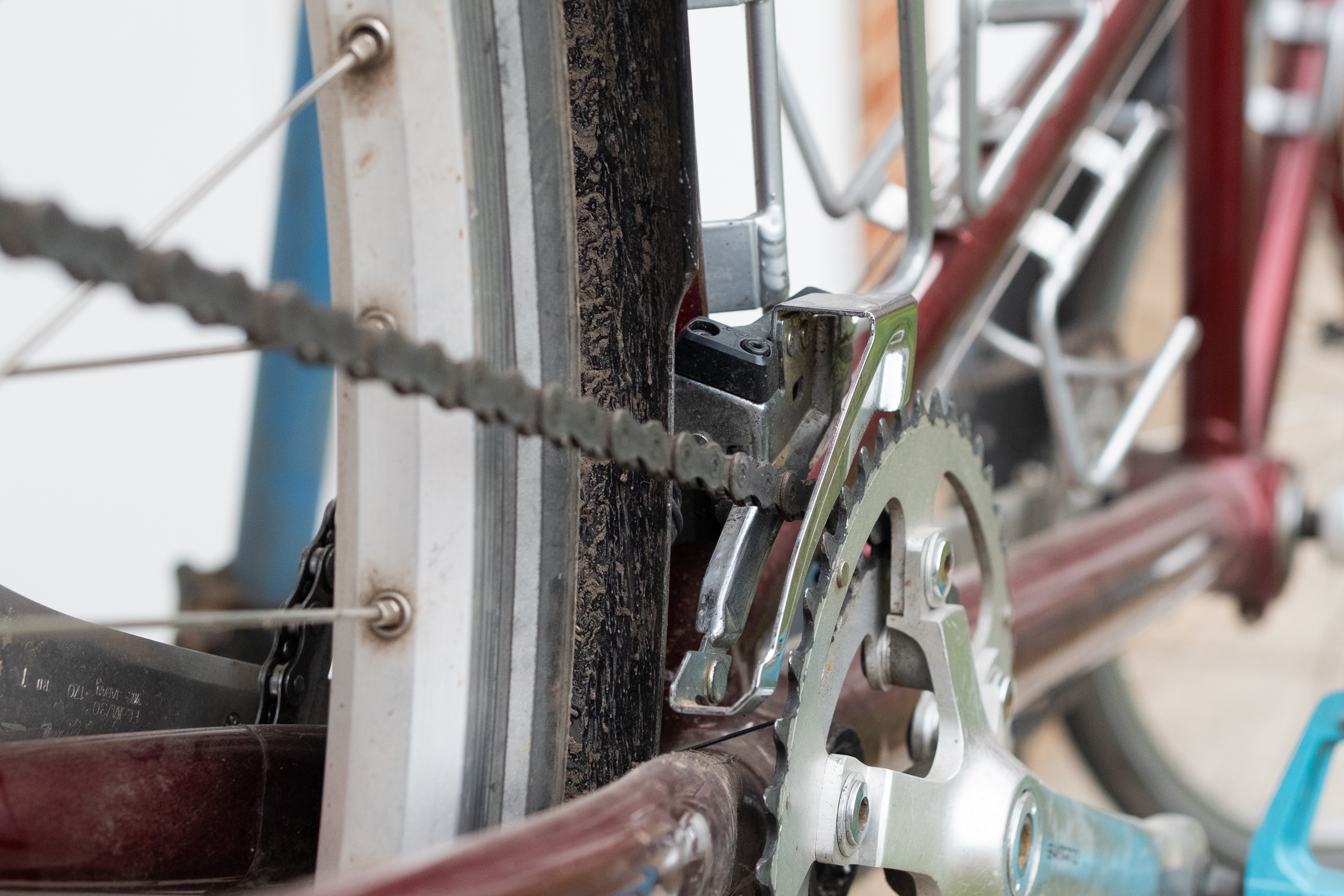 How to fit mudguards to a bike – tips and tricks – cut-out on rear mudguard