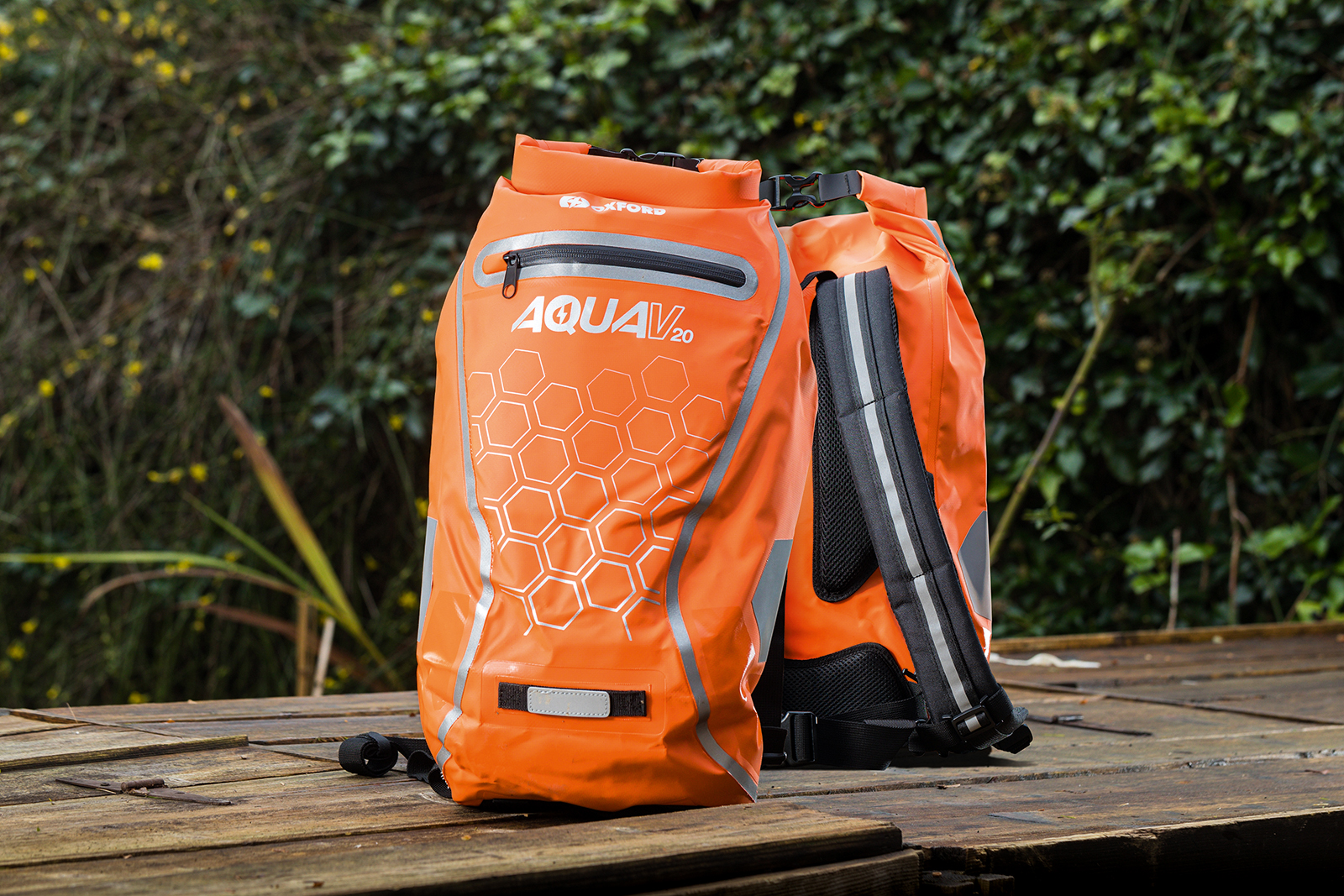 Oxford Aqua V20 Backpack Oxford Aqua V20 Backpack commuter backpack with 20l capacity