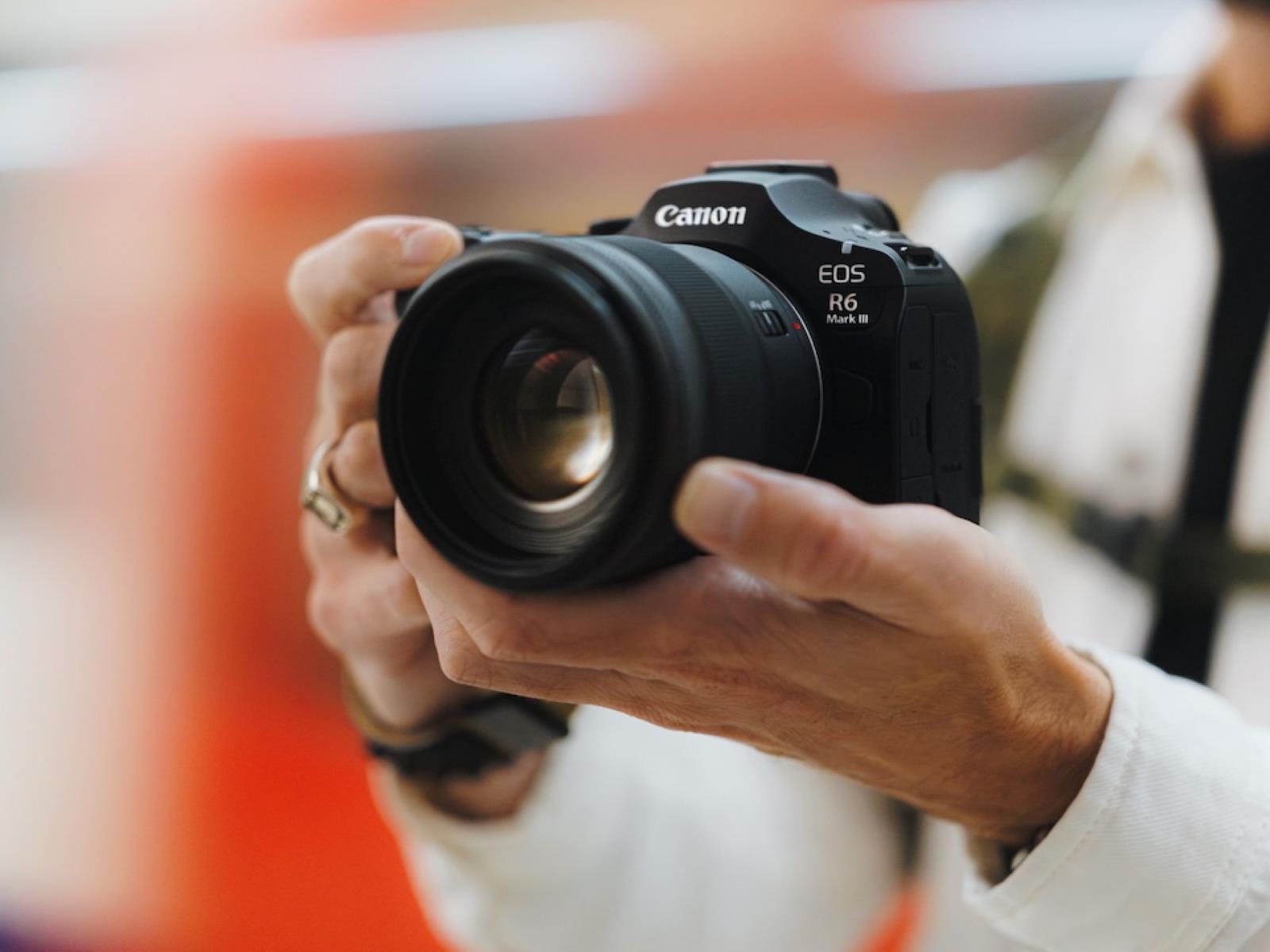 Canon EOS R6 Mark III Hybrid Camera Is A Beast With 7K RAW Video & 40 FPS Burst