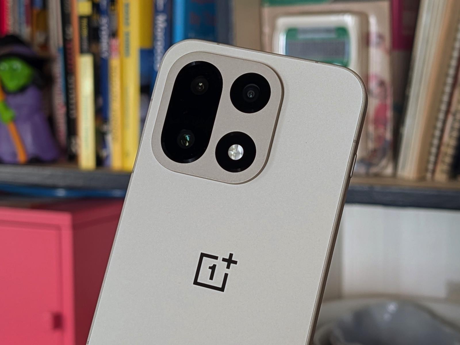 OnePlus 15 Review: Has The Flagship Killer Finally Settled?