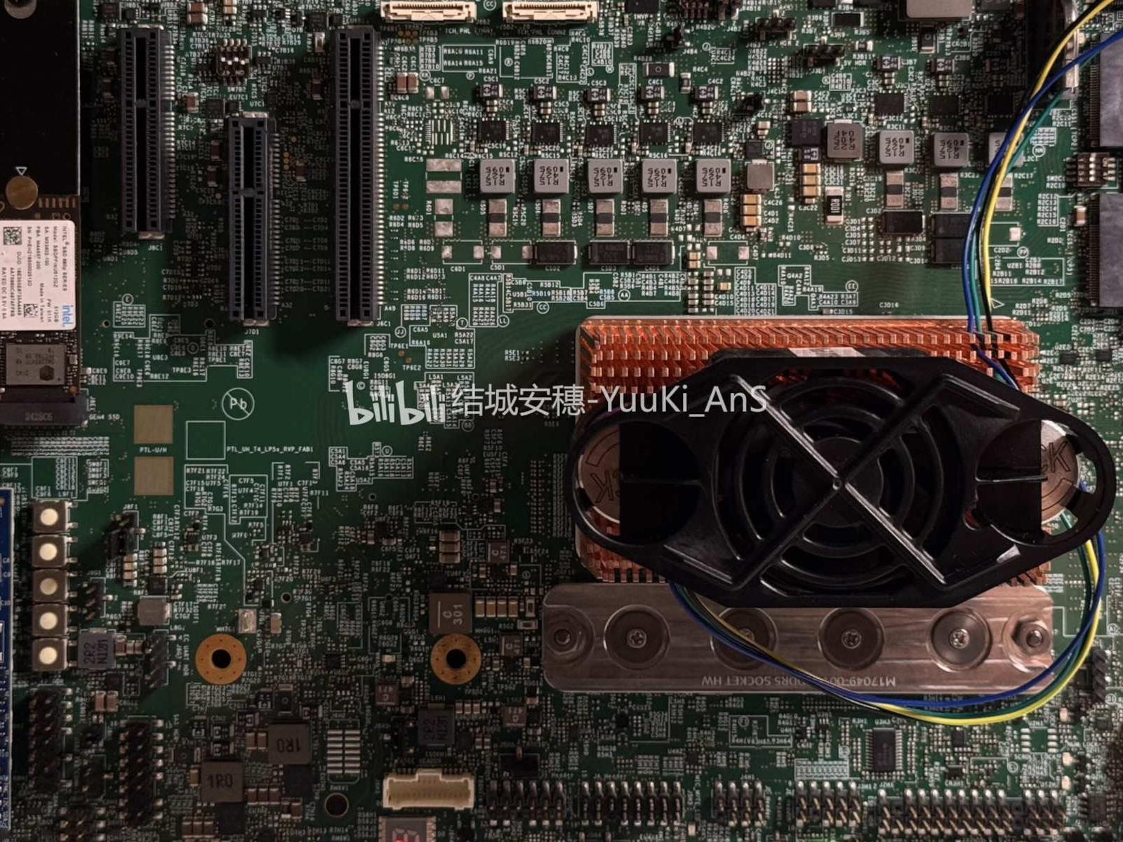 Intel Panther Lake-H Benchmarks And Engineering Sample Sneak Peek