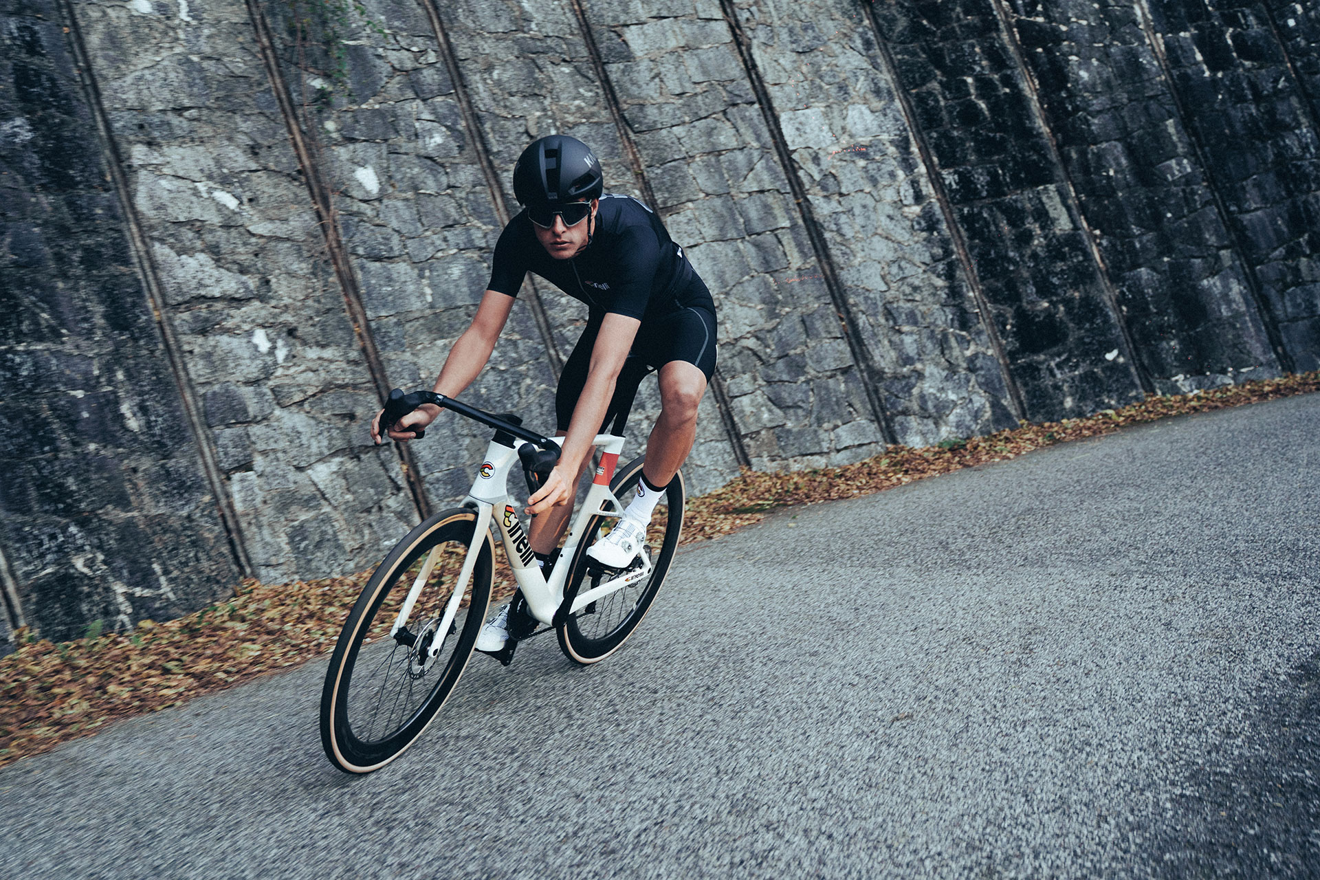 Cinelli Aeroscoop aero road bike