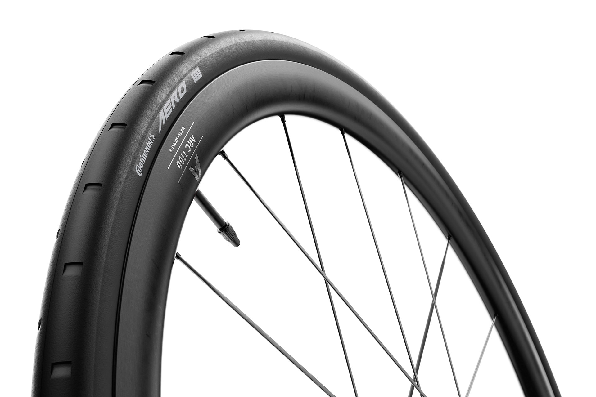 DT Swiss ARC 1100 38 CS with Continental Aero 111 tyre