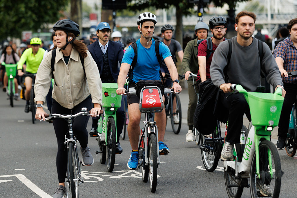 LONDON, ENGLAND - SEPTEMBER 09: Commuters battle through Westminster on bikes at rush hour on September 09, 2025 in London England. London Underground workers have begun a strike that impacts most of the network, with limited or no services running on the Tube and DLR between Sunday and Friday. Members of the Rail, Maritime and Transport union (RMT) voted to strike after failed negotiations with Transport for London (TfL) over pay and working conditions. (Photo by Dan Kitwood/Getty Images)