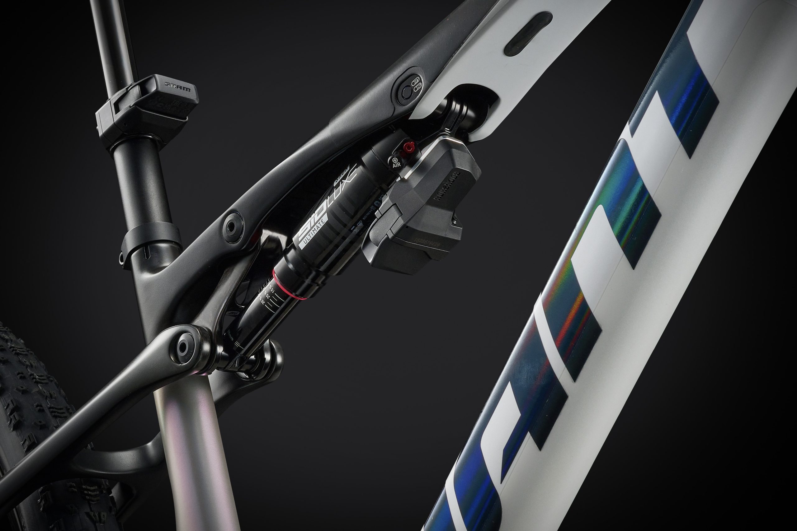 Giant Anthem Advanced SL shock placement