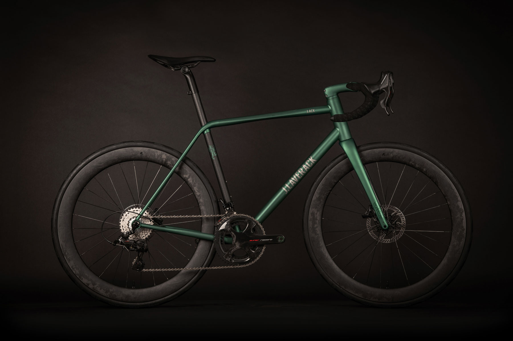 J.Laverack AM64 Carbon