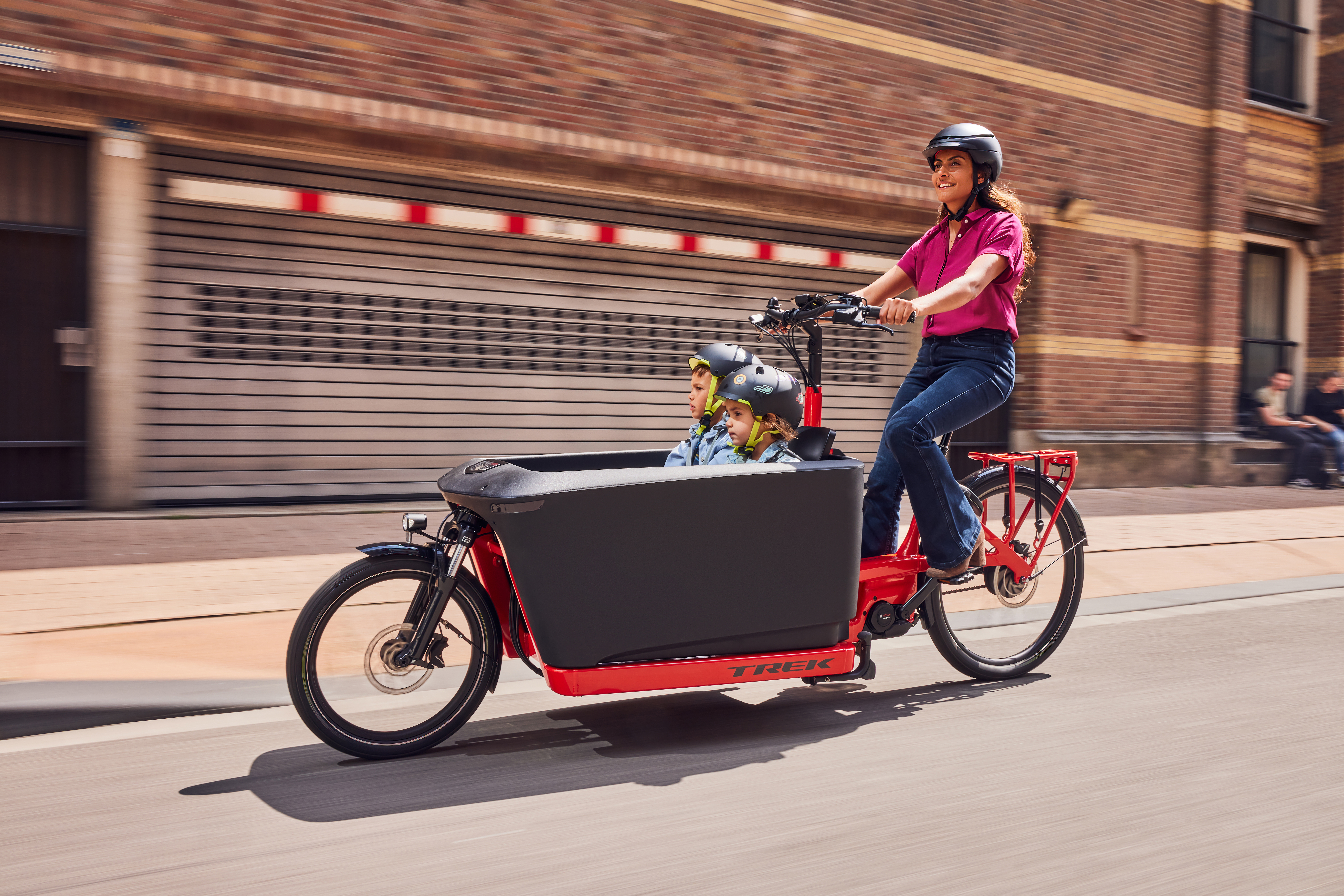 Trek Fetch+ 4 electric cargo bike