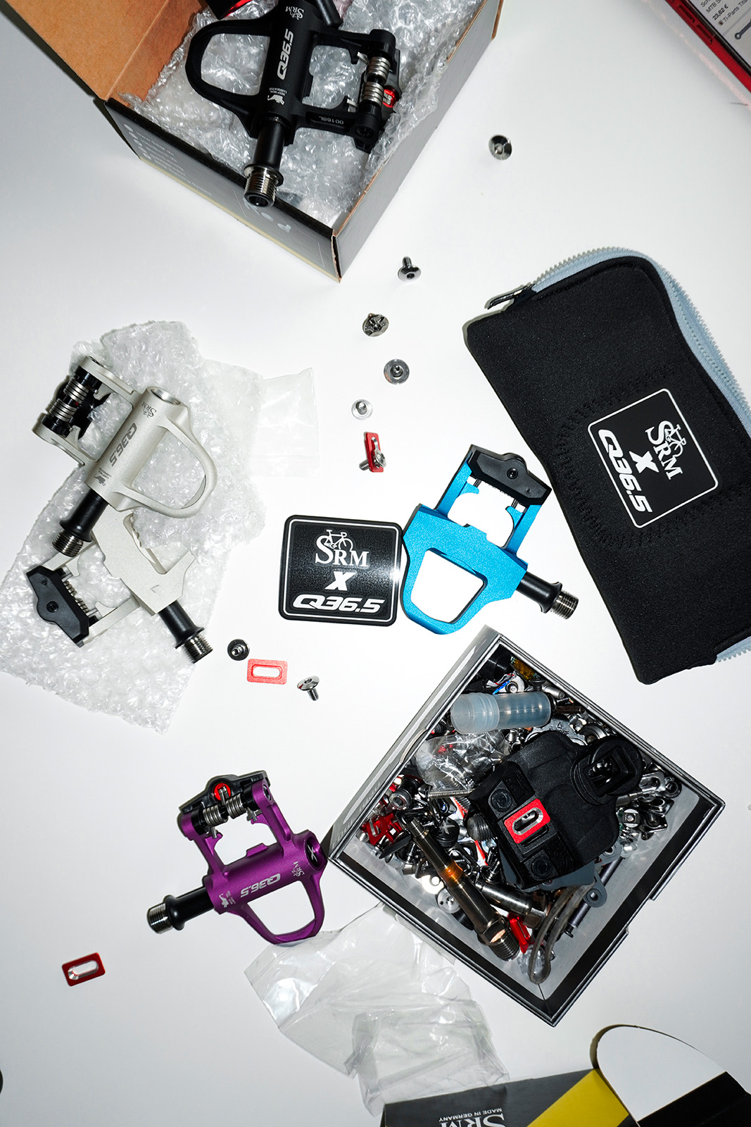 Q26.5 and SRM pedals.