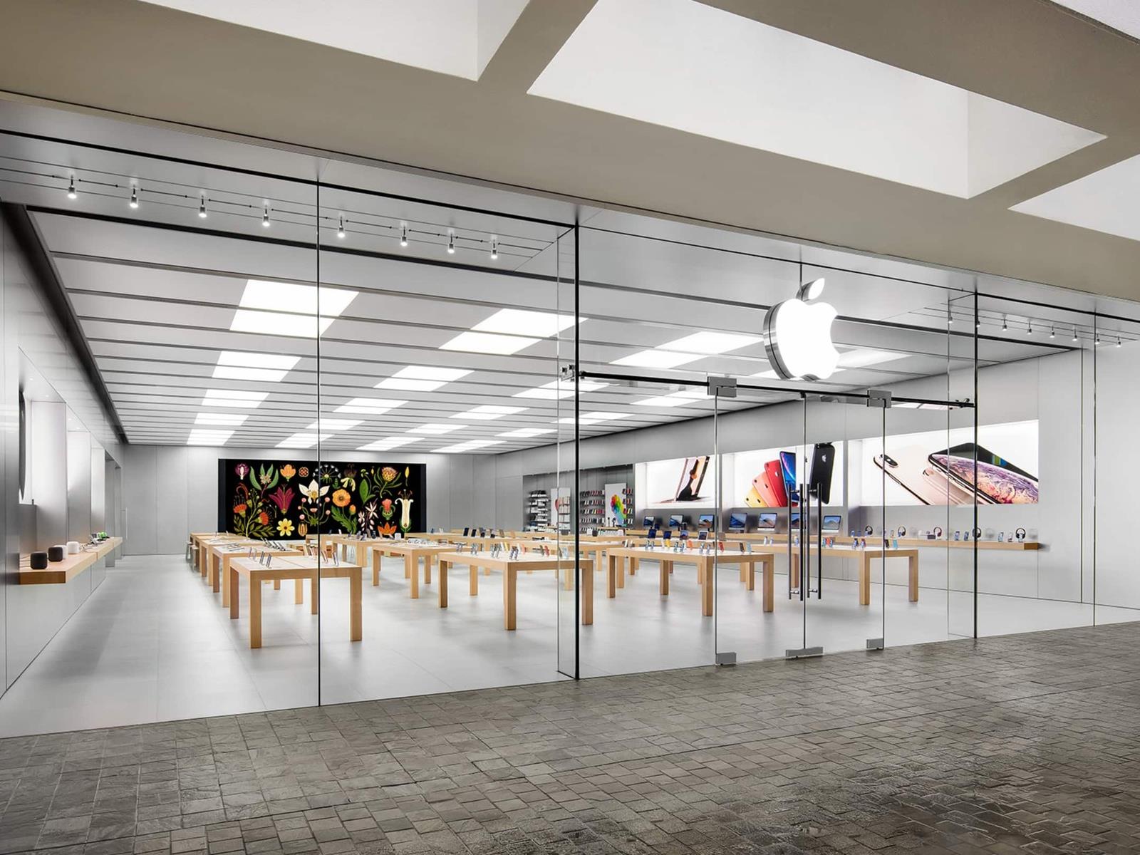 Apple’s In-House Chip Program May Be About To Suffer A Huge Loss