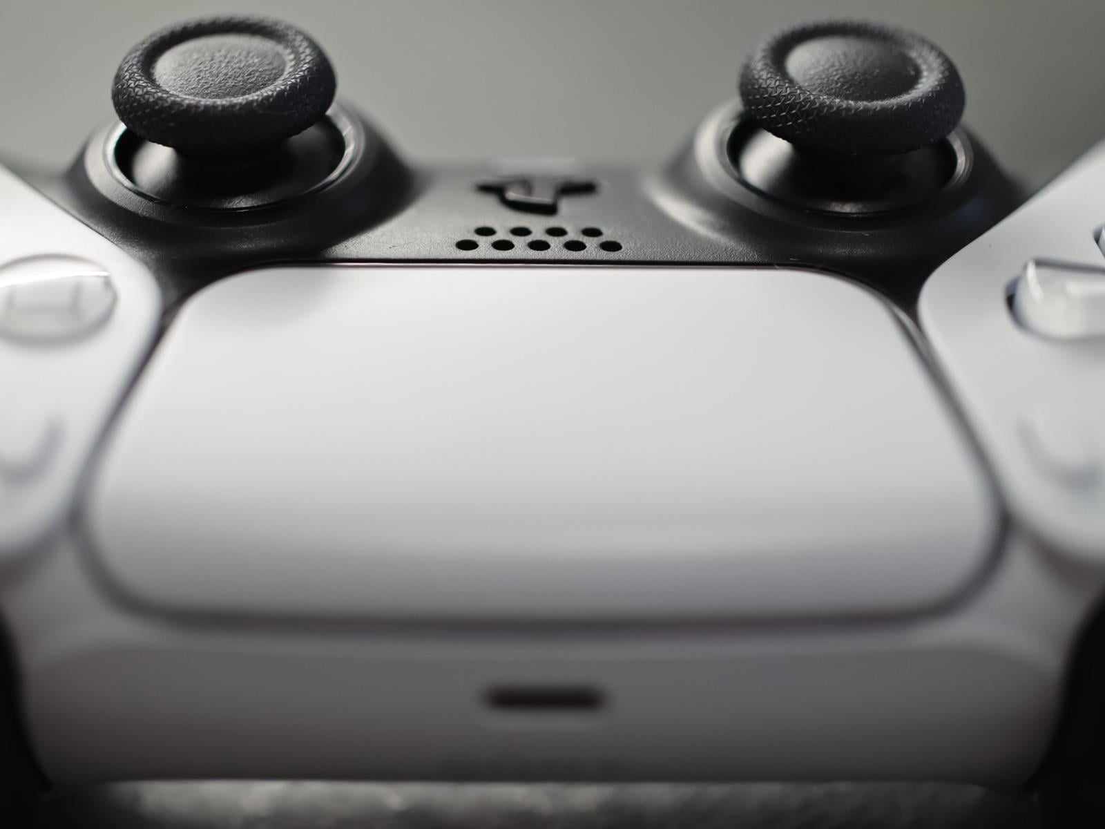 PlayStation 6 & Next-Gen Xbox Face Possible Delay Amid DRAM Crisis