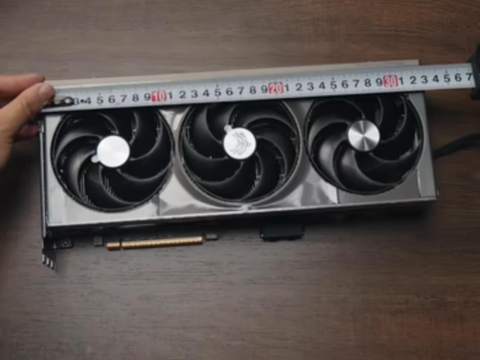 Sapphire's New Motherboard With PhantomLink Powers A Radeon RX 9070 XT Without Cables