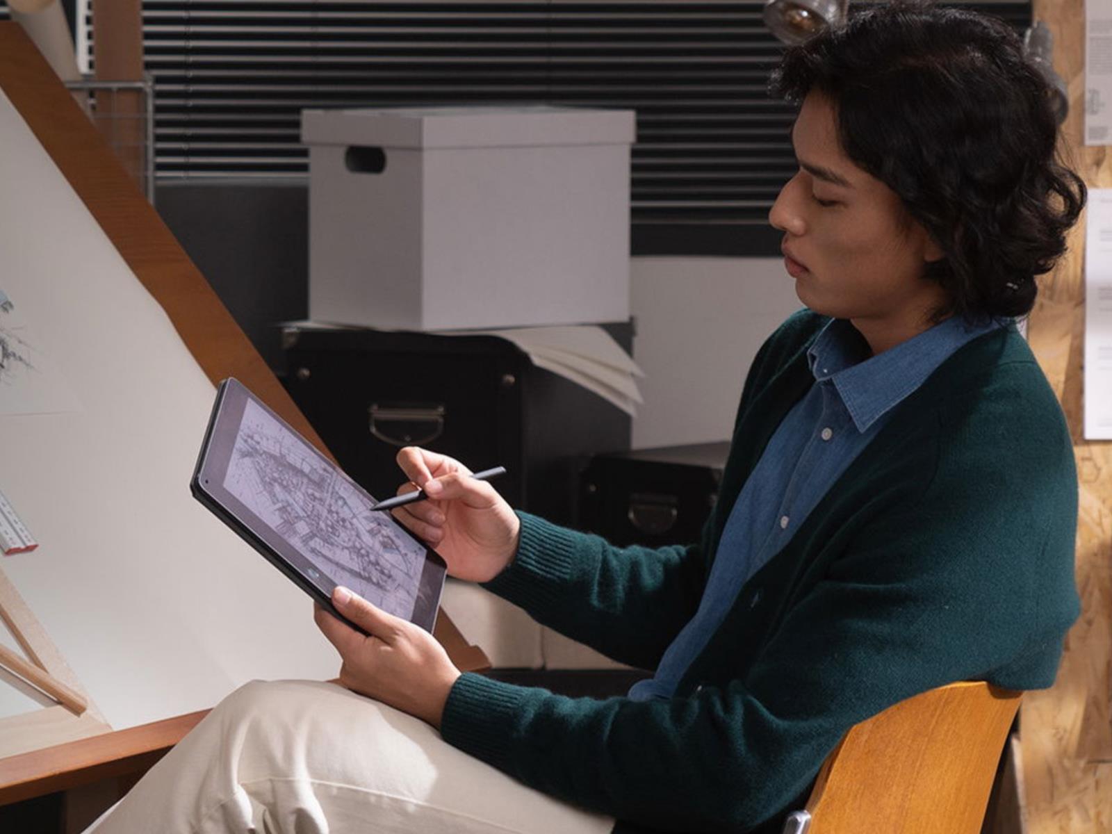 TCL Note A1 NXTPAPER Is Coming For Amazon Kindle Colorsoft Scribe's Lunch Money