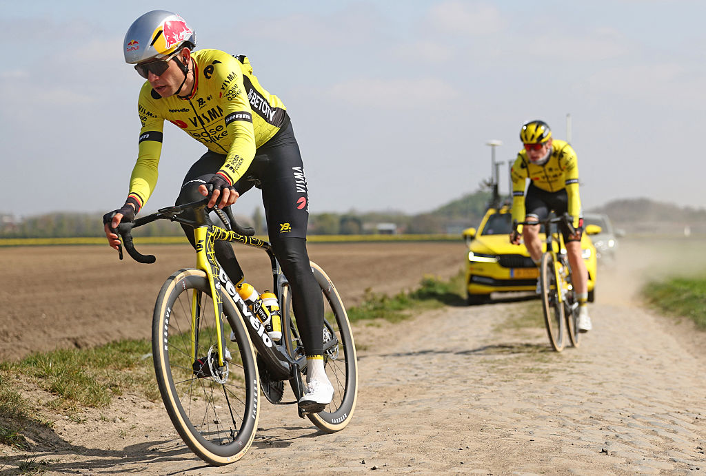 Wout van Aert using the Gravaa tyre pressure system for a Paris-Roubaix recce