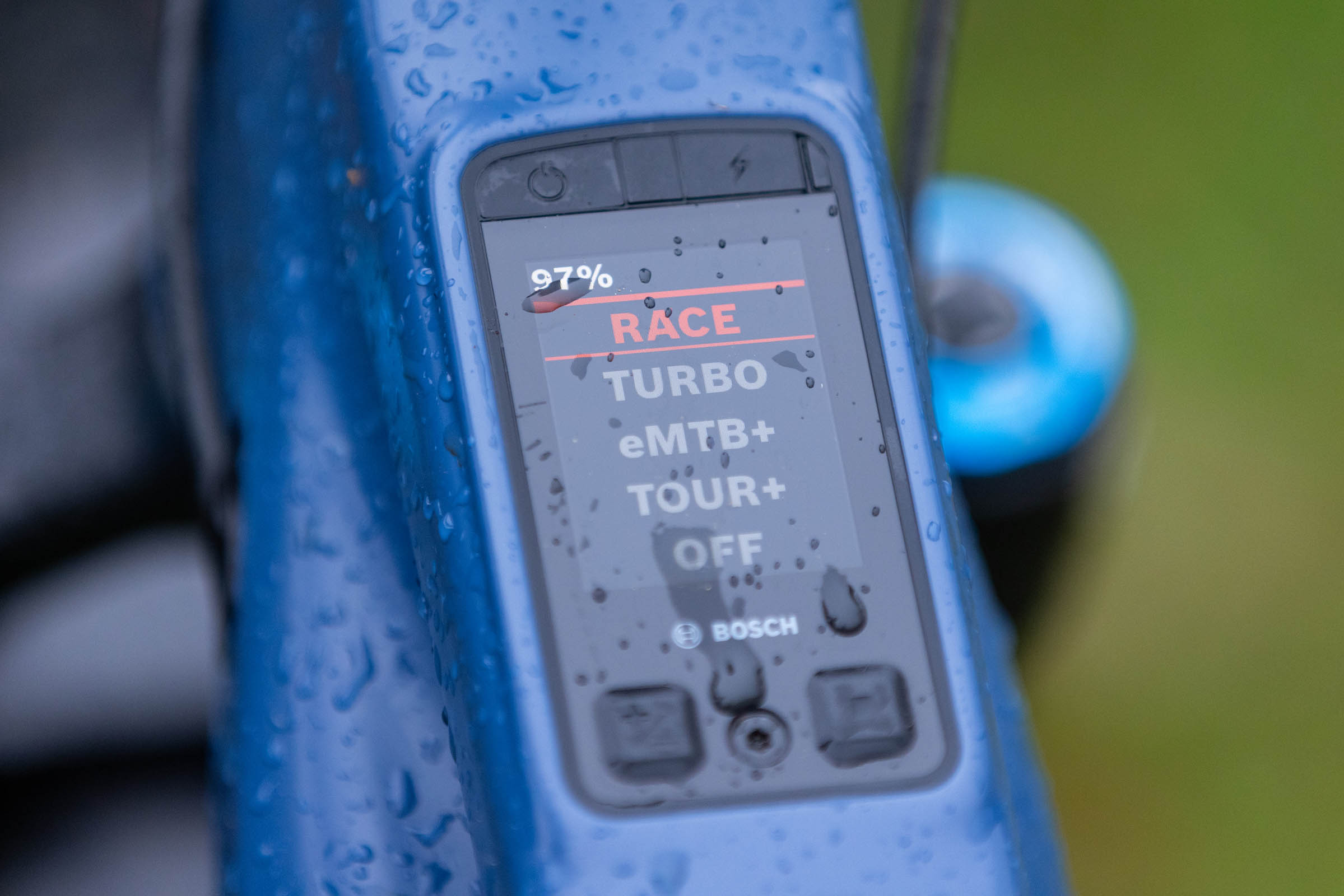 Pivot Shuttle AM electric mountain bike with Bosch Performance Line CX-R motor