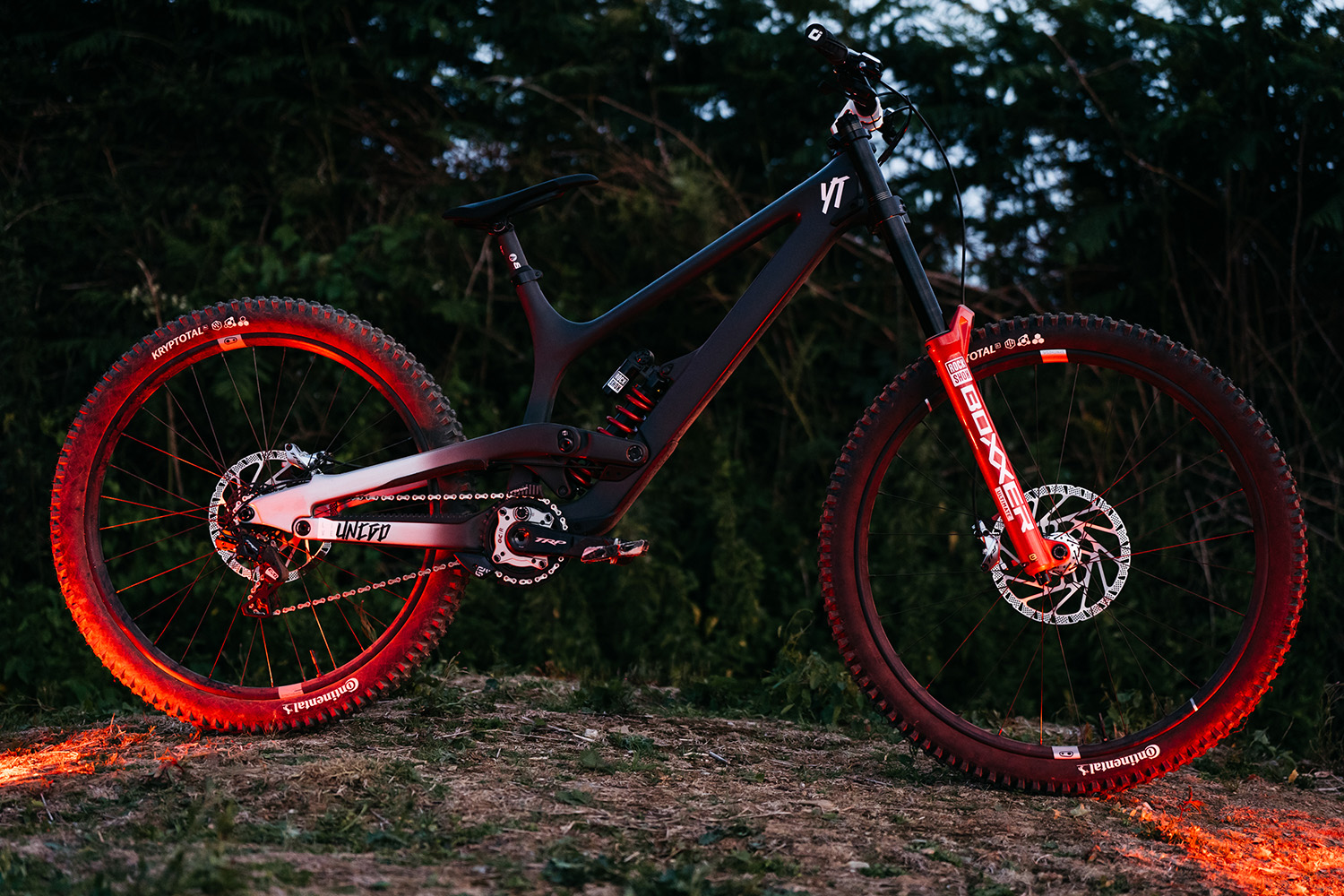 YT Tues Limited night hero