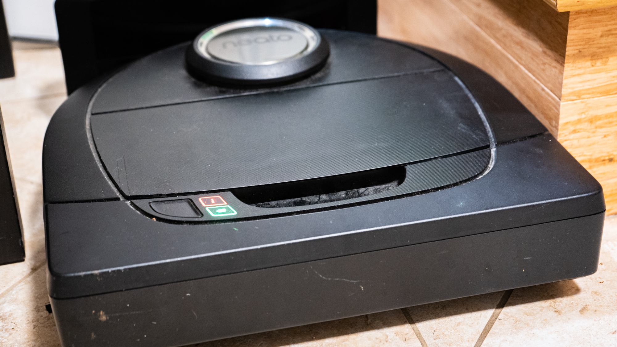 A photo of the Neato D5 flashing red and green