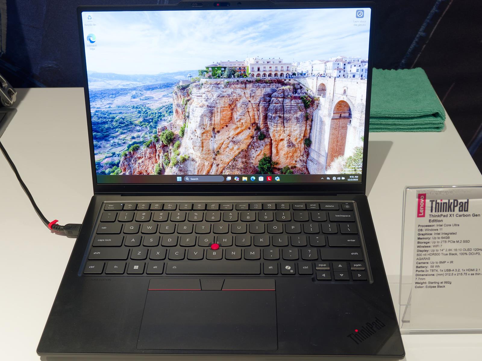 Lenovo X1 Carbon AI Laptops Debut Space Frame Design For Better Cooling And Repairs