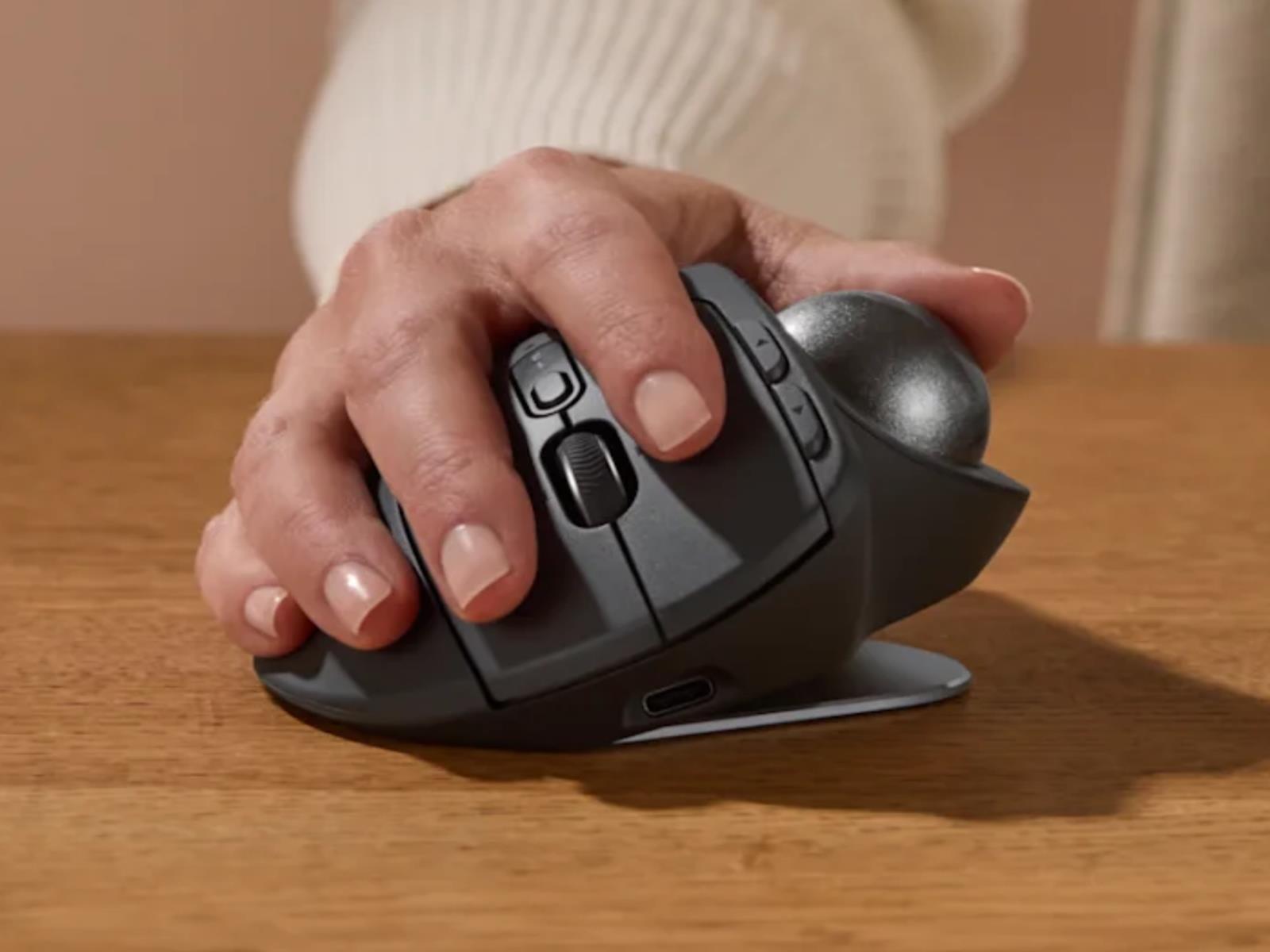 Your Logitech Mouse Isn't Broken, The Company Just Forgot To Renew A Key Certificate