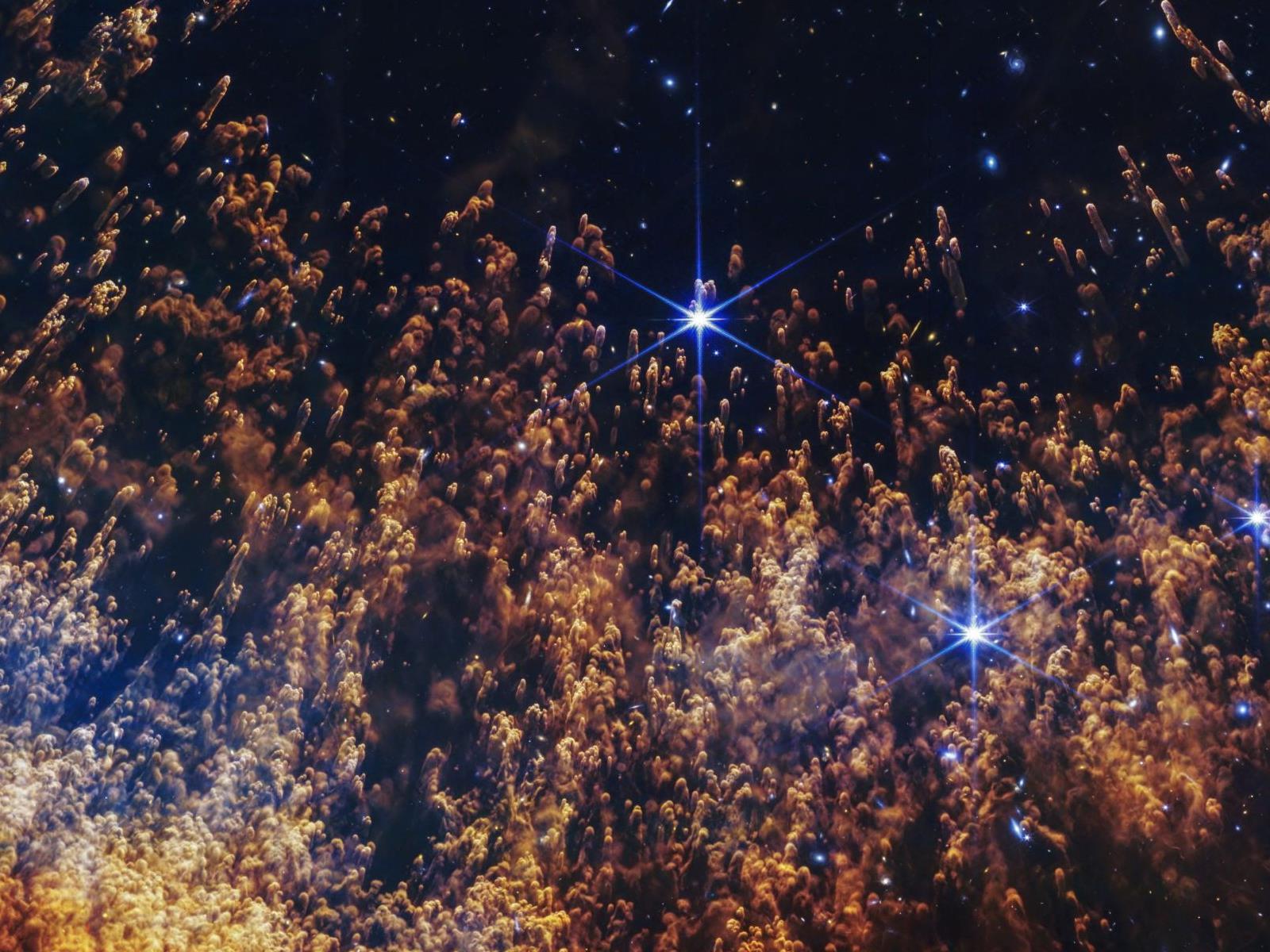 Dying Star's Final Breath Turns Into A Spectacular Light Show Captured By Webb