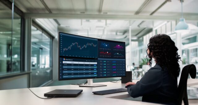 Dell UltraSharp 52 Thunderbolt Hub Monitor in an office