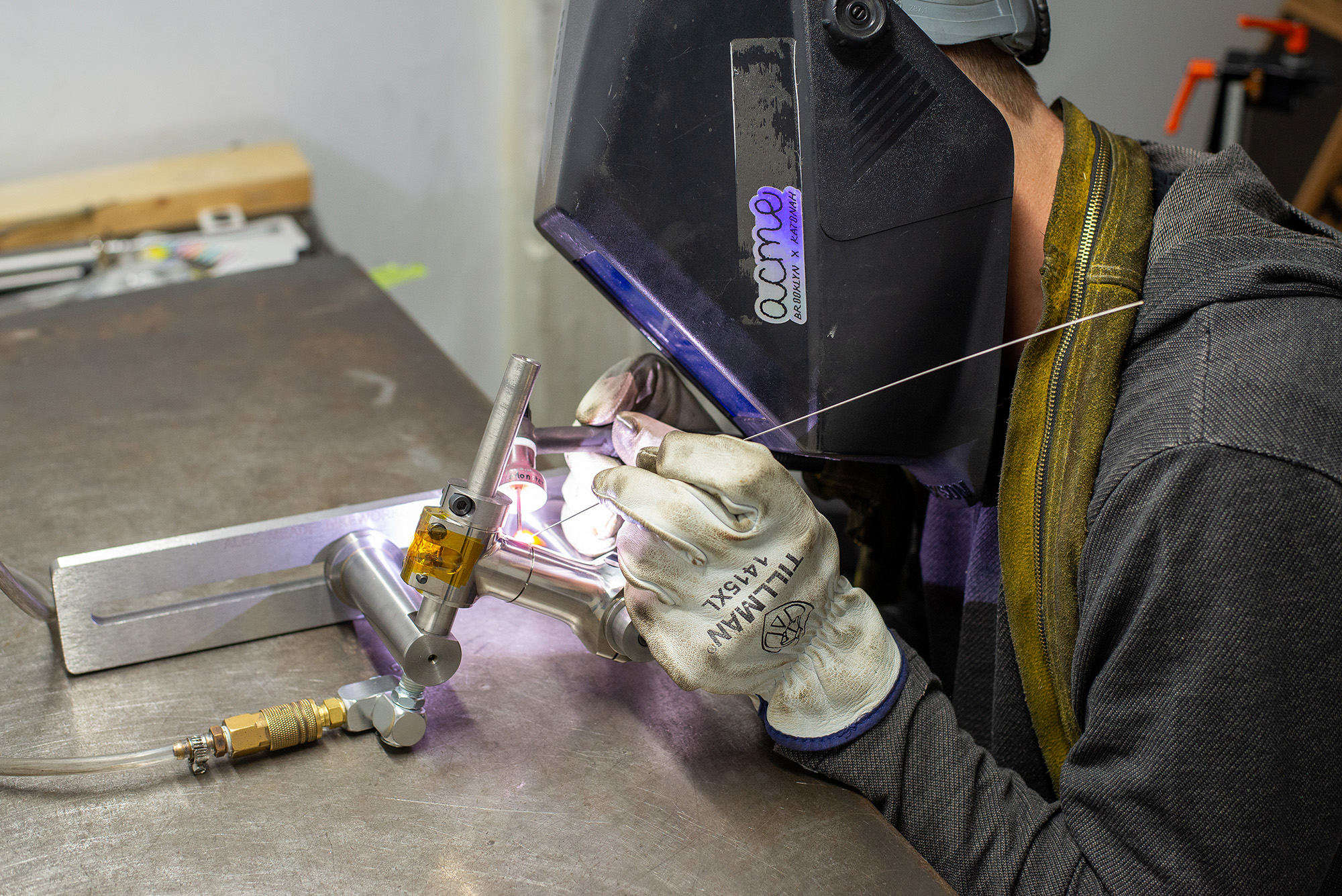 No. 22 Non-Integrated Titanium Stem getting welded