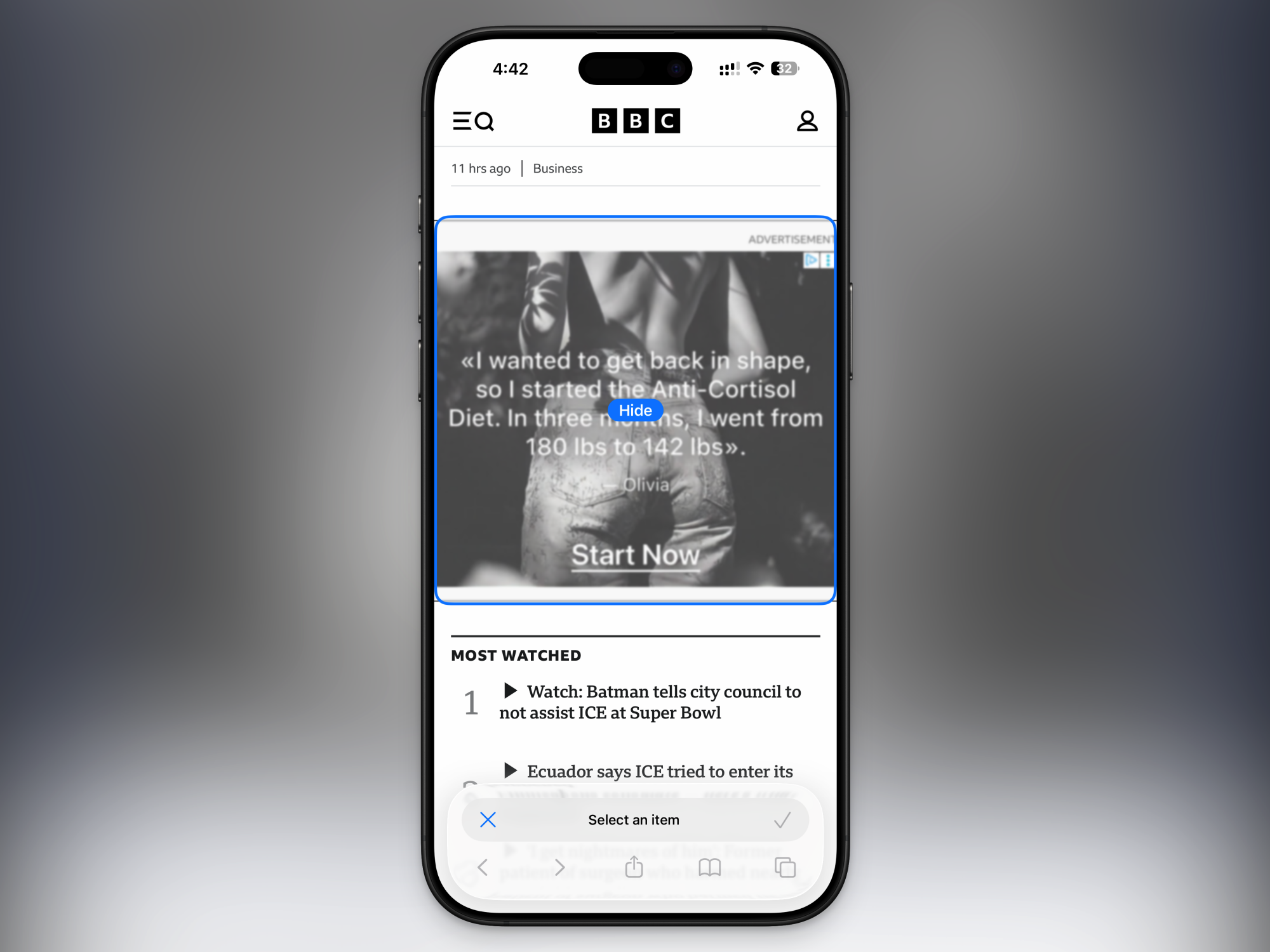 Hide distracting items in Safari
