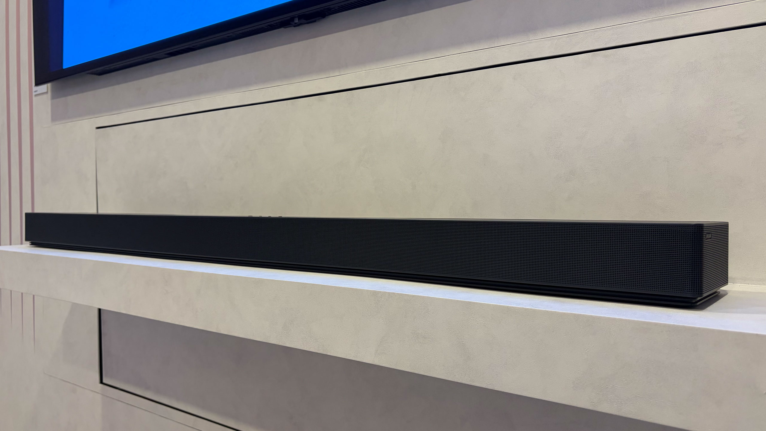 Samsung QS90H soundbar