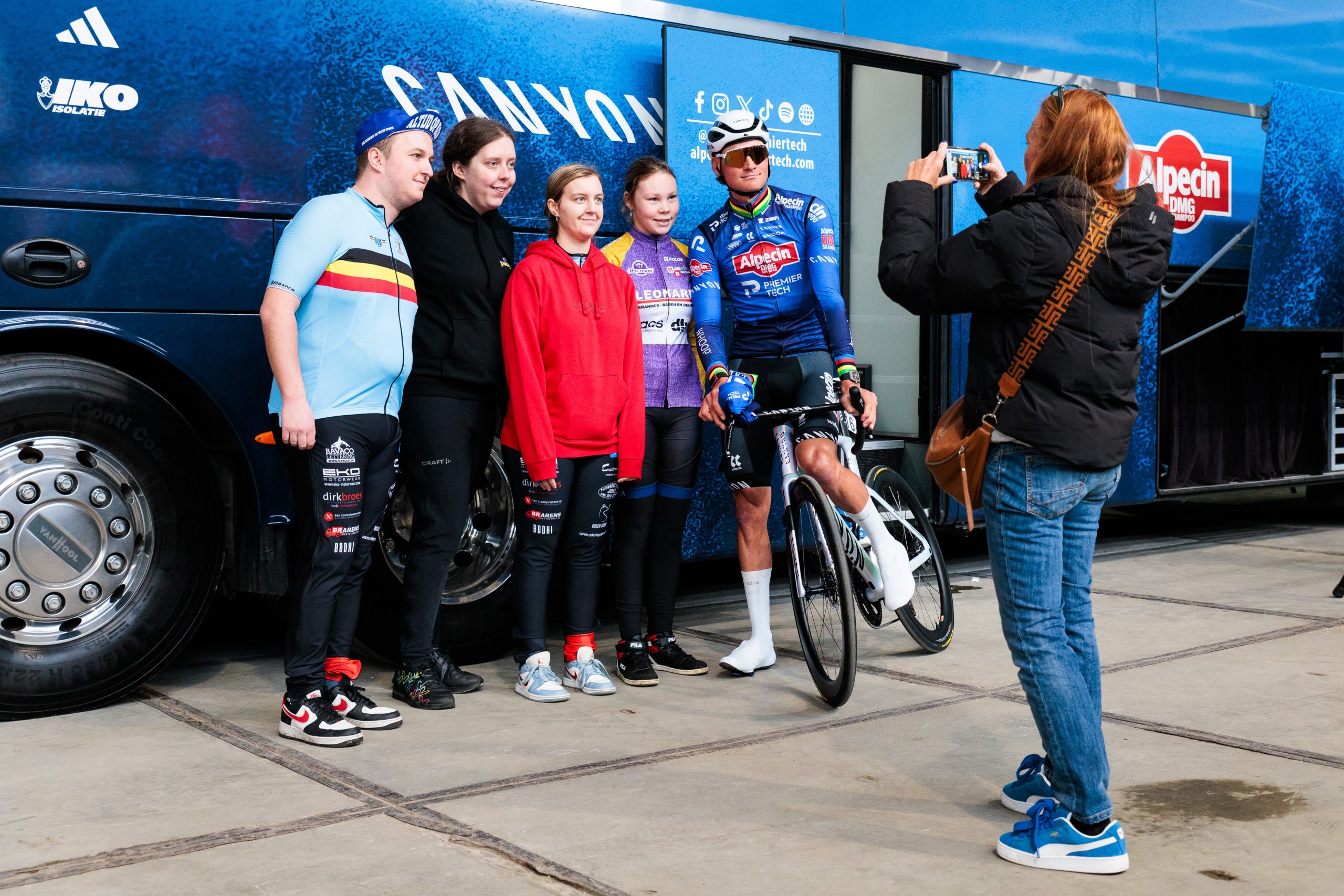 Mathieu van der Poel Canyon Aeroad CFR at 2026 Omloop Het Nieuwsblad