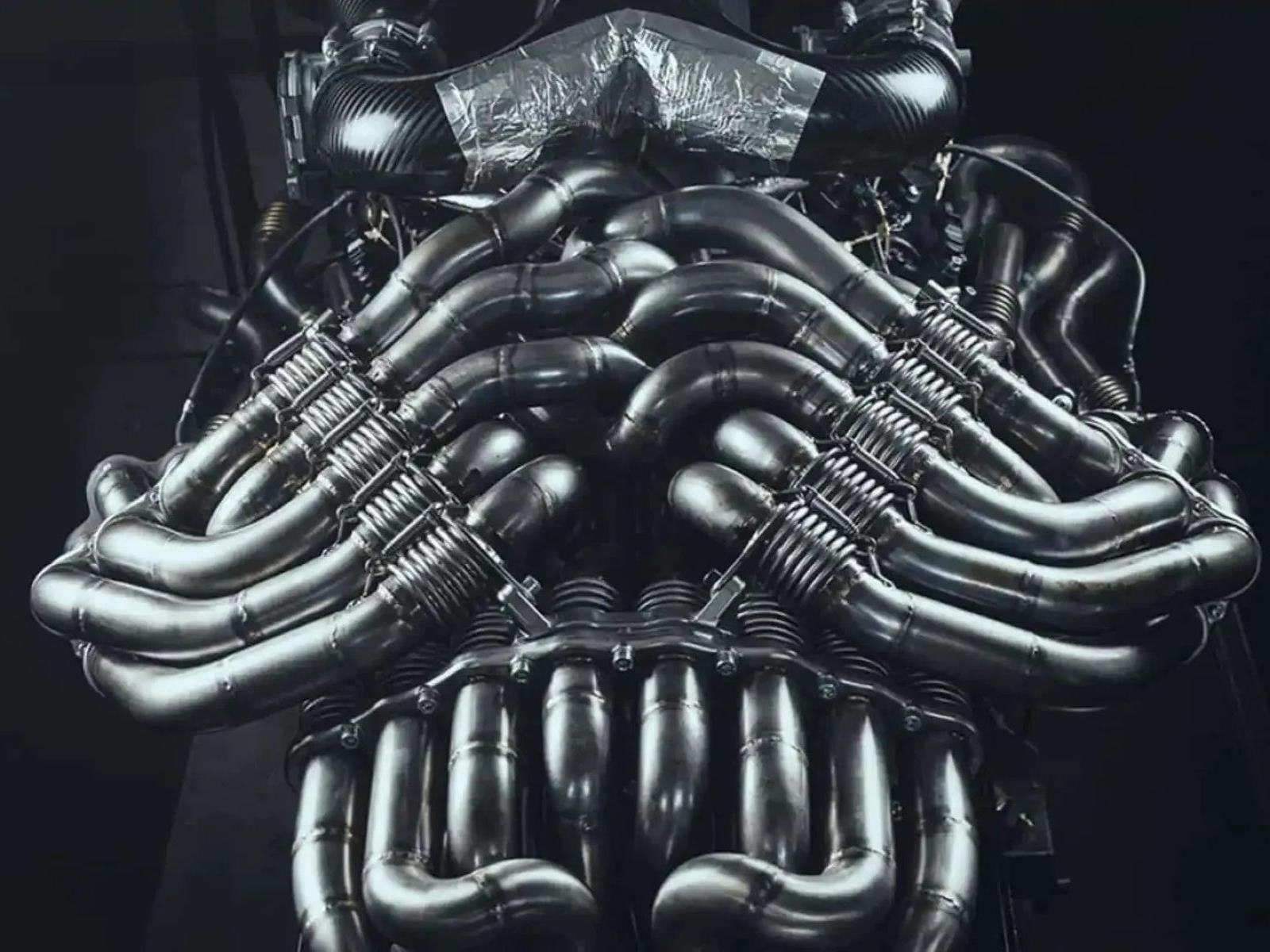 De Tomaso's $3M P900 Debuts A Beastly 6.2-Liter V12 That Looks Extraterrestrial