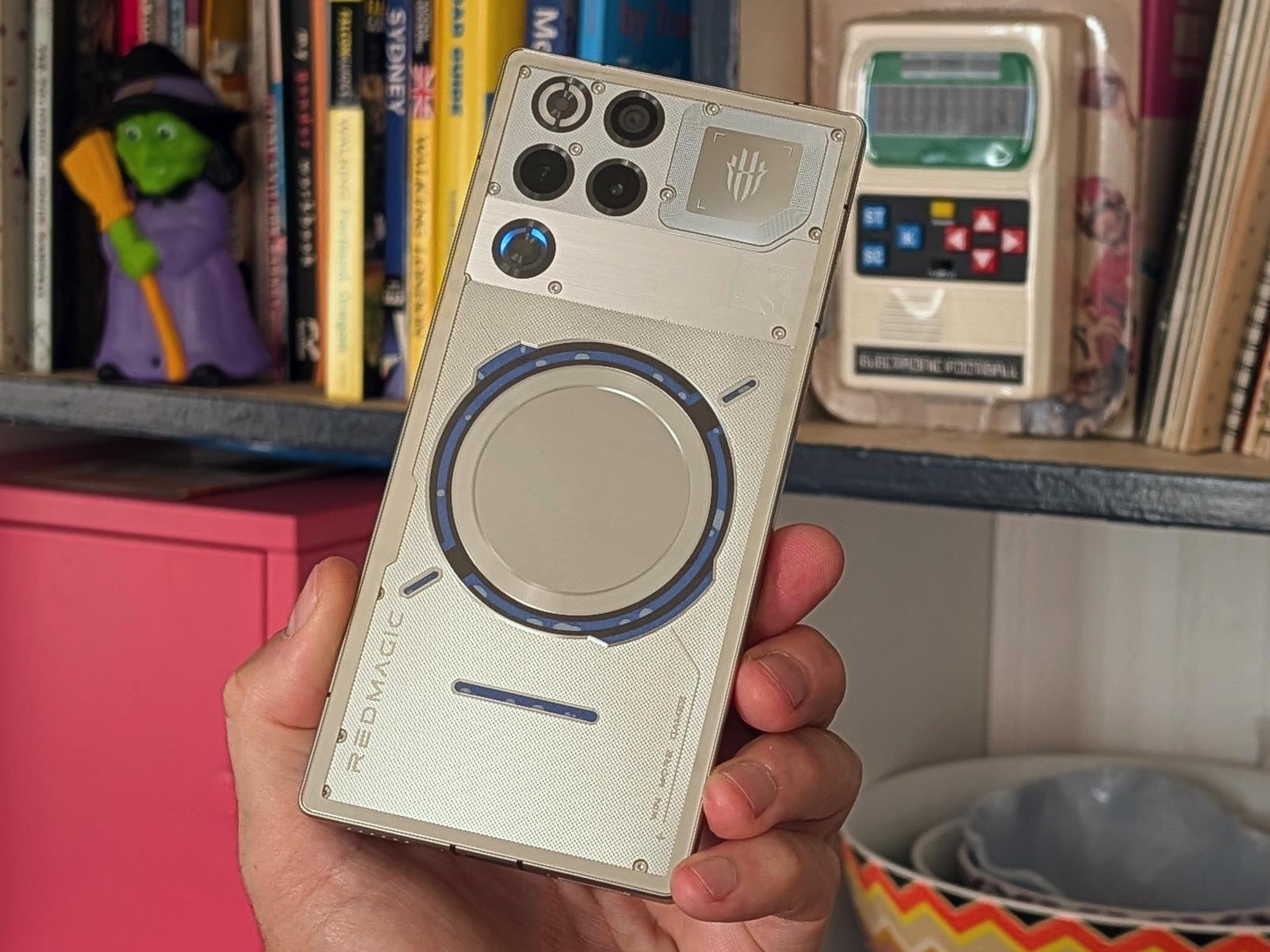 RedMagic 11 Pro Review: Liquid-Cooled Android Phone For Serious Gamers