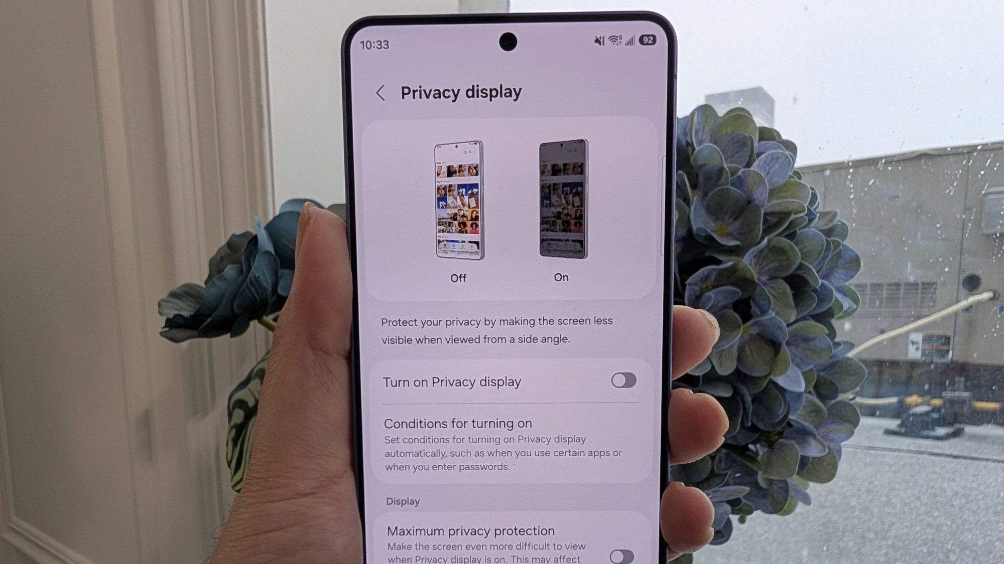privacy display on s26