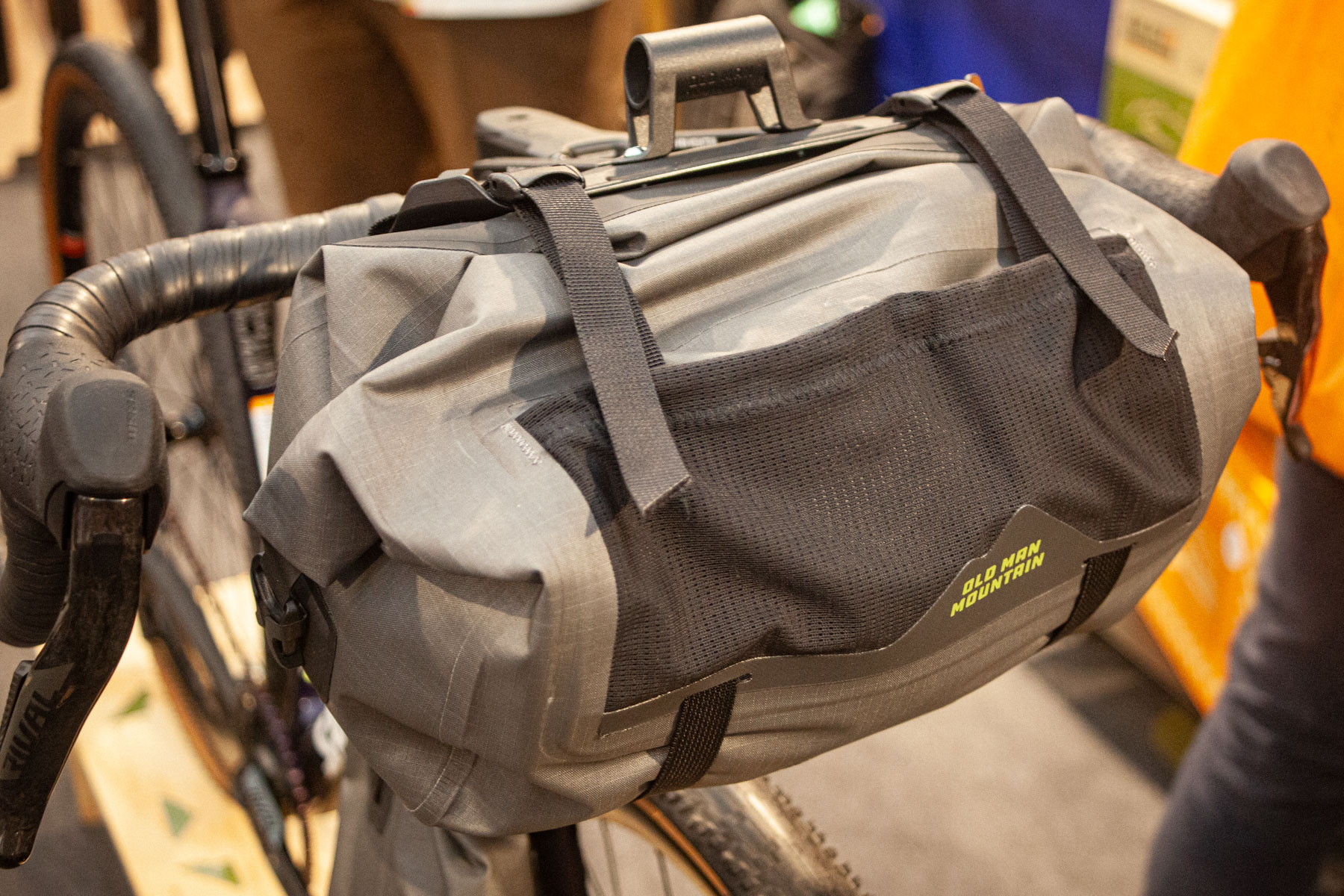 Old Man Mountain's new bar bag system