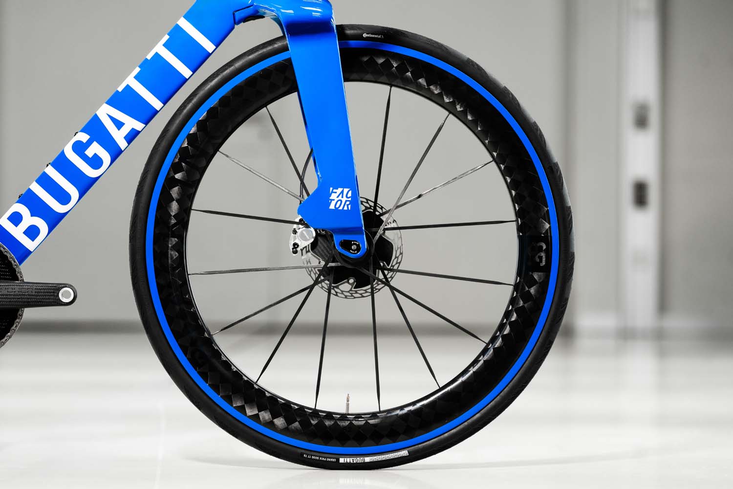 Bugatti Factor One front wheel and fork.