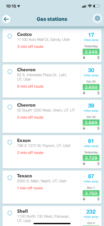 Gas prices in Waze app.