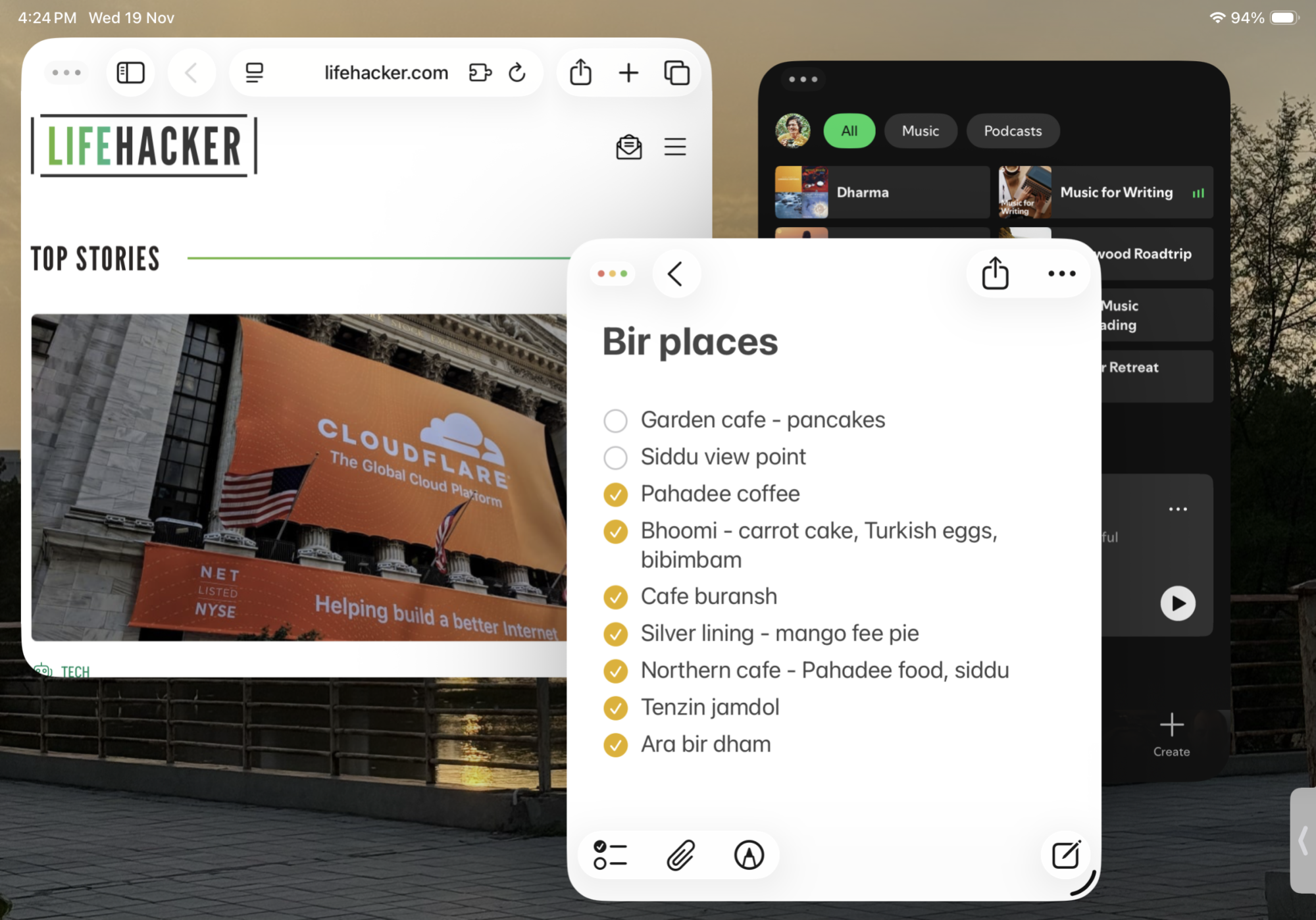 Floating windows on iPad