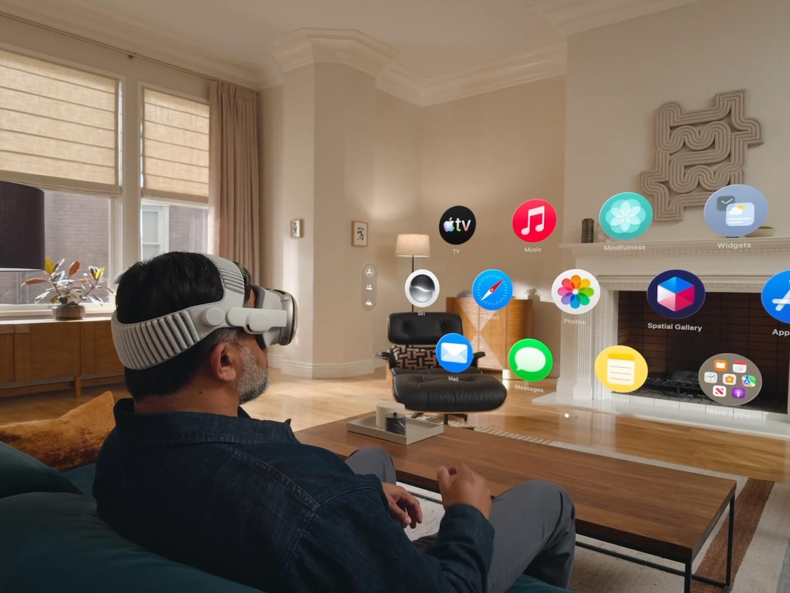 Apple's Next Vision Pro On 'Life Support' As Meta Raises The Stakes